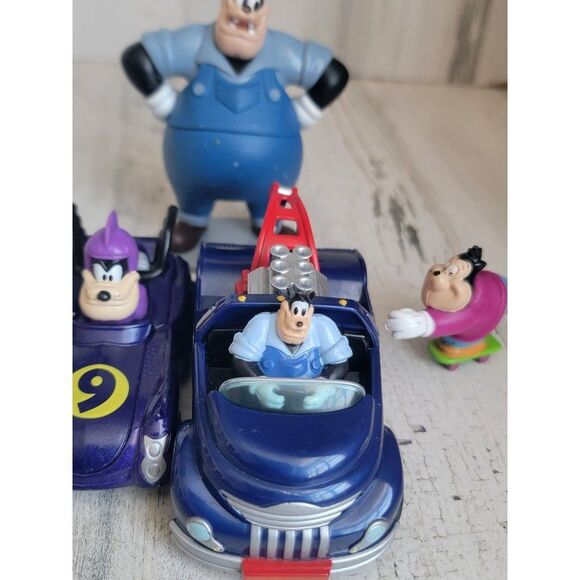 Car racing Pluto son car variety toy figure Disney skateboard - Picture 5 of 11